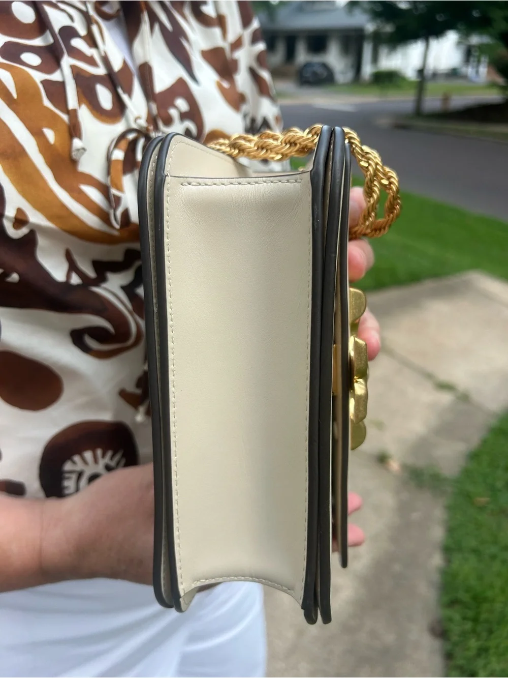Tory Burch New Cream Eleanor Small Shoulder Bag/Crossbody Bag with Gold Logo